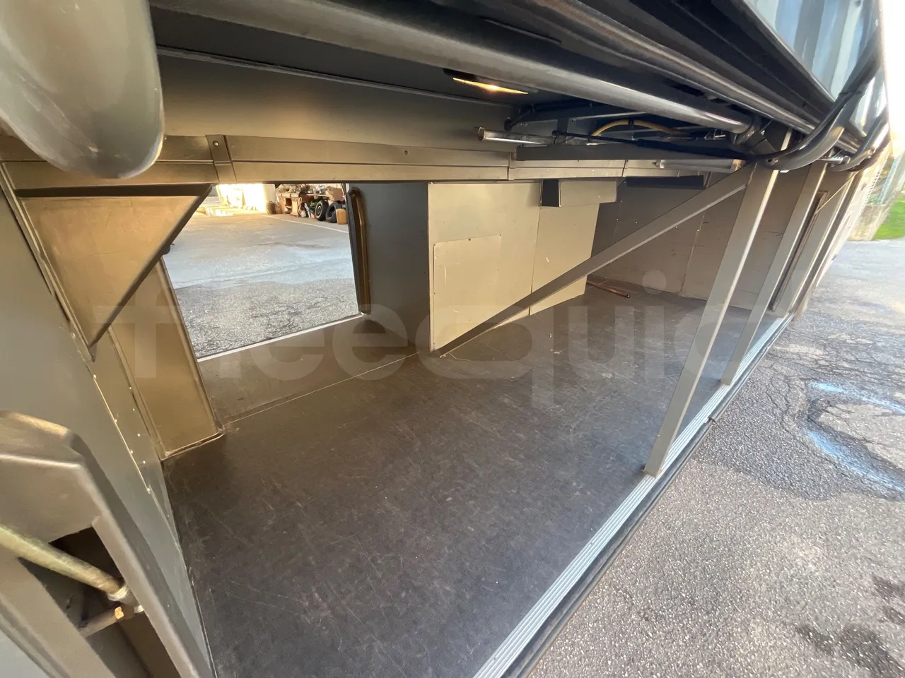 Irisbus New Domino 397E/12.4  - Euro4 - 331kW - 12.410mt - internal frame rust check