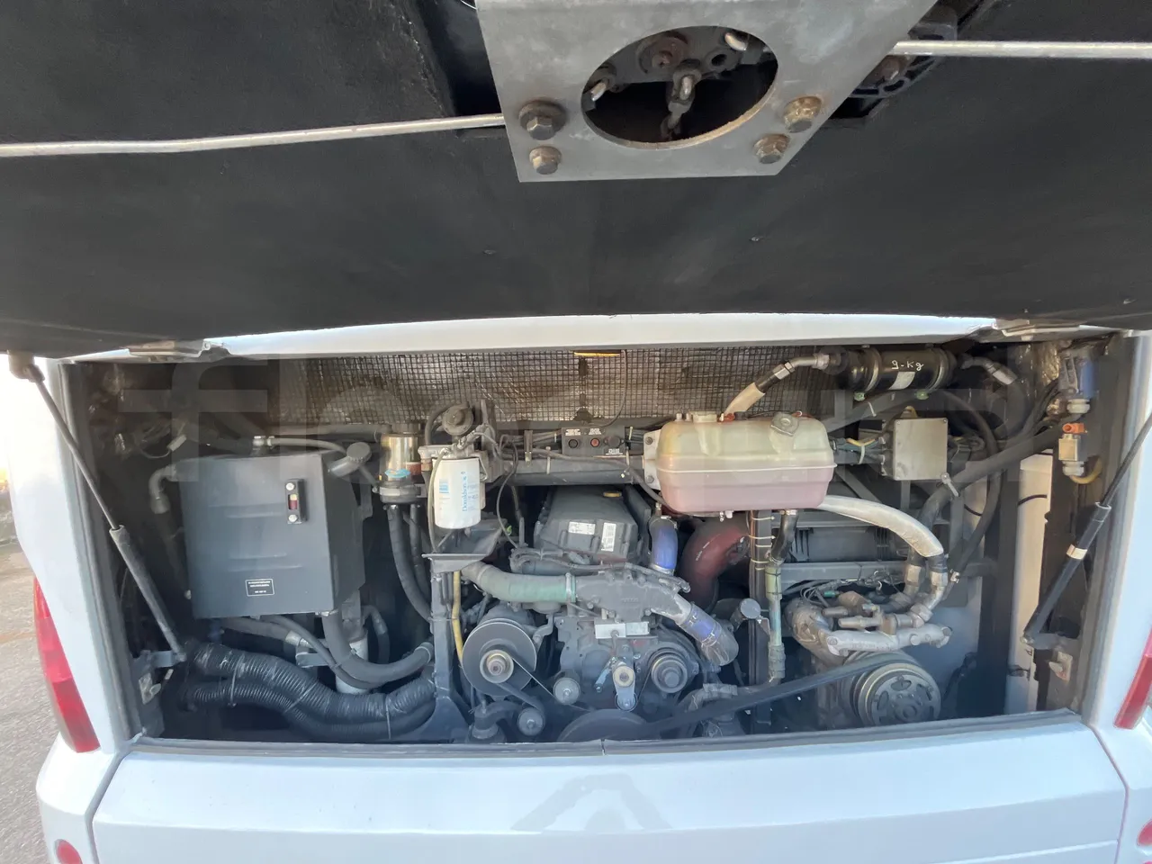 Irisbus New Domino 397E/12.4  - Euro4 - 331kW - 12.410mt - rear hatch open