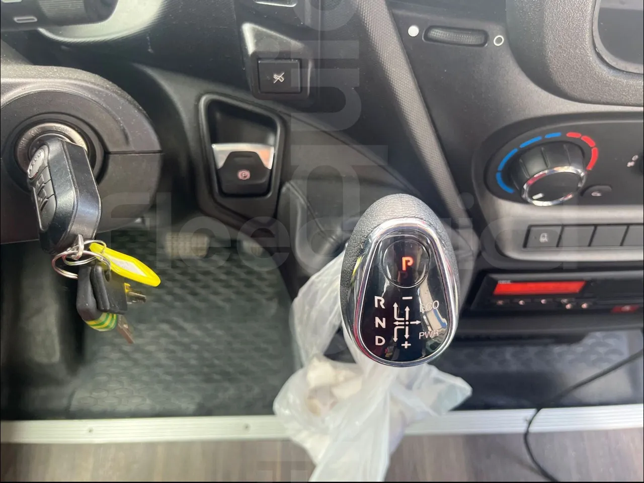 Iveco Daily 70C18 - EUR6 - 132kW - 8.04m - buttons panels on (mandatory for bus to scrap)