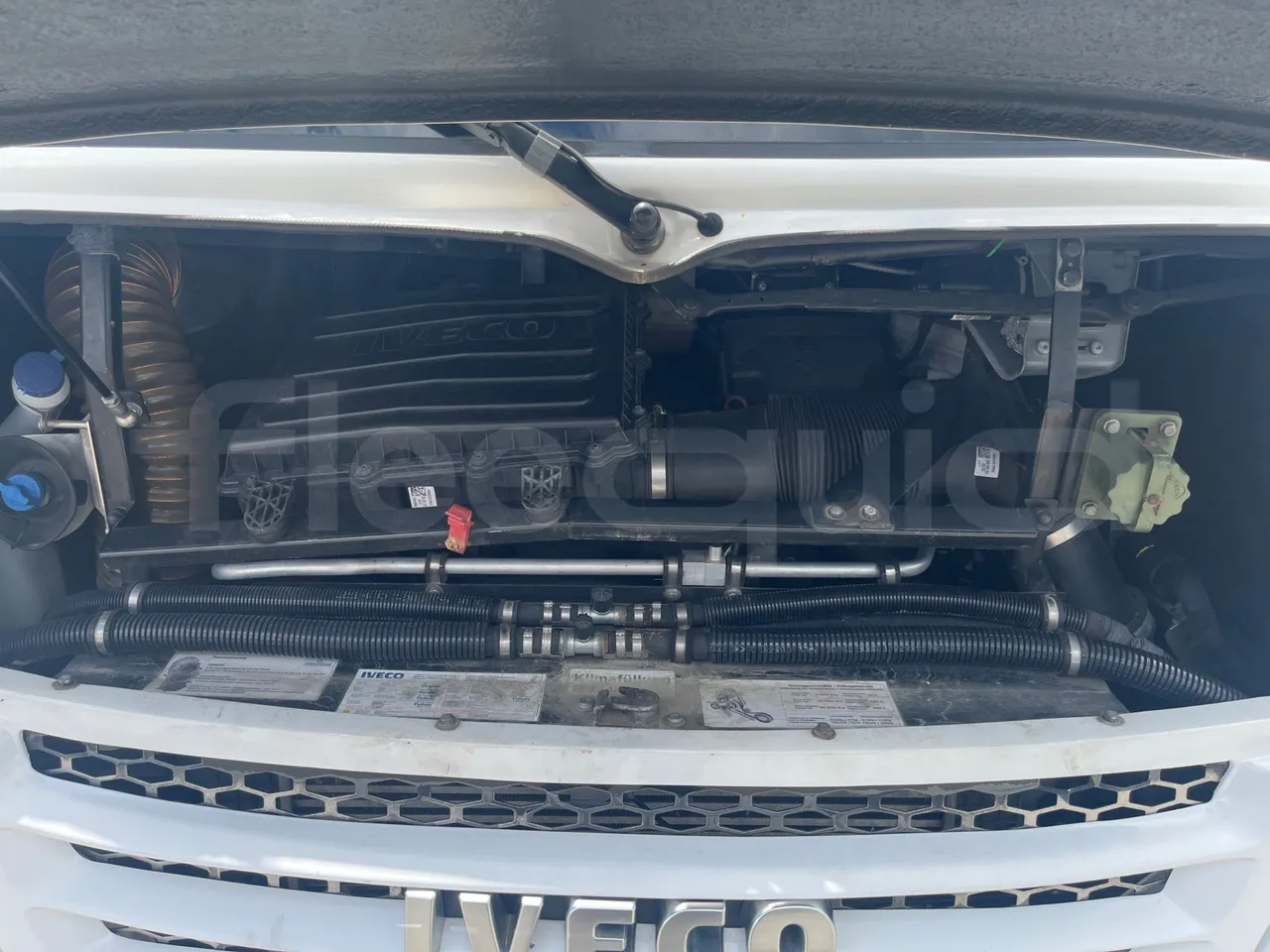 Iveco Daily 70C18 - EUR6 - 132kW - 8.04m - air conditioning compressor (mandatory for bus to scrap)
