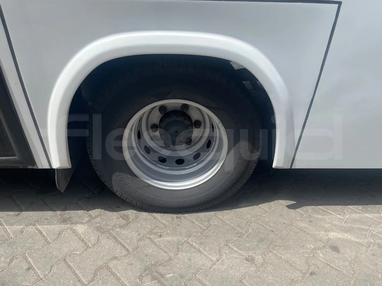 Iveco Daily 70C18 - EUR6 - 132kW - 8.04m - tread condition front tires left