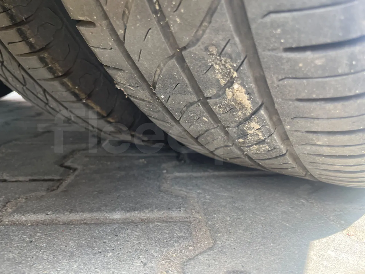 Iveco Daily 70C18 - EUR6 - 132kW - 8.04m - tread condition second axle tires left