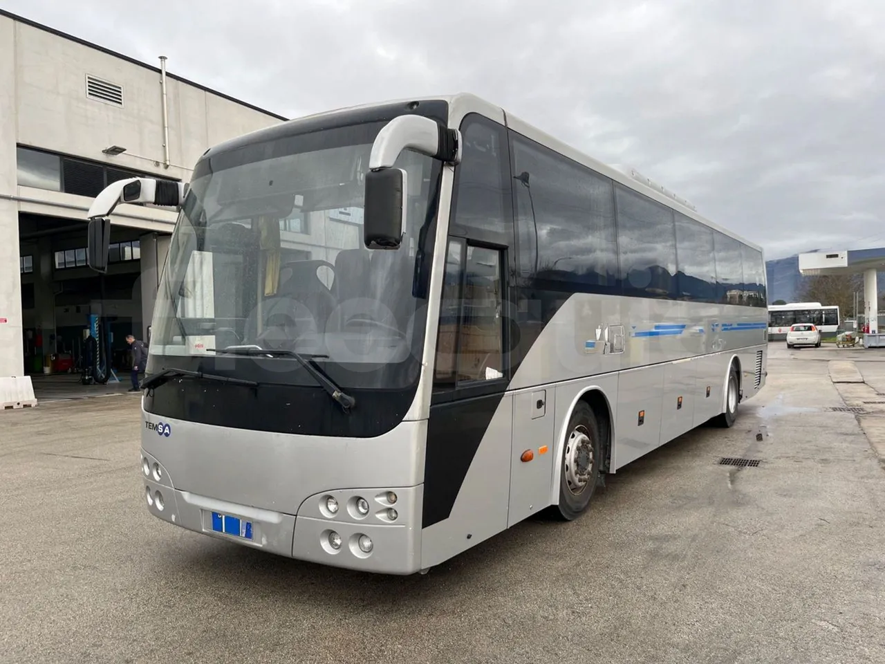 Temsa Safari RD R A T-I53 - Euro 5 - 266 kw - 12.200 mt - 3/4 front left