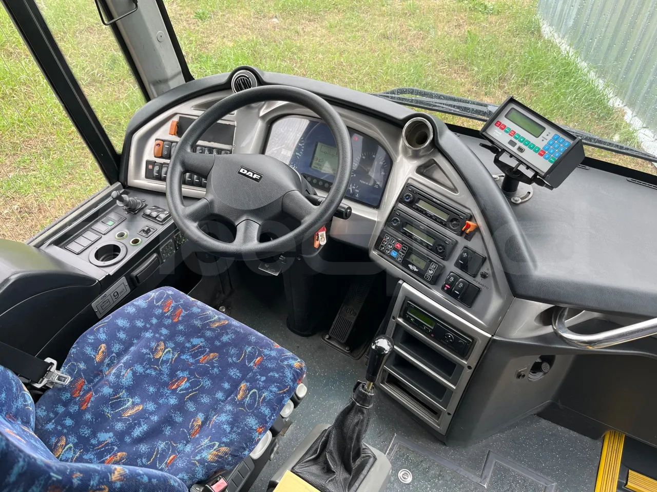 Temsa Safari RD R A T-I53 - Euro 5 - 266 kw - 12.200 mt - buttons panels on