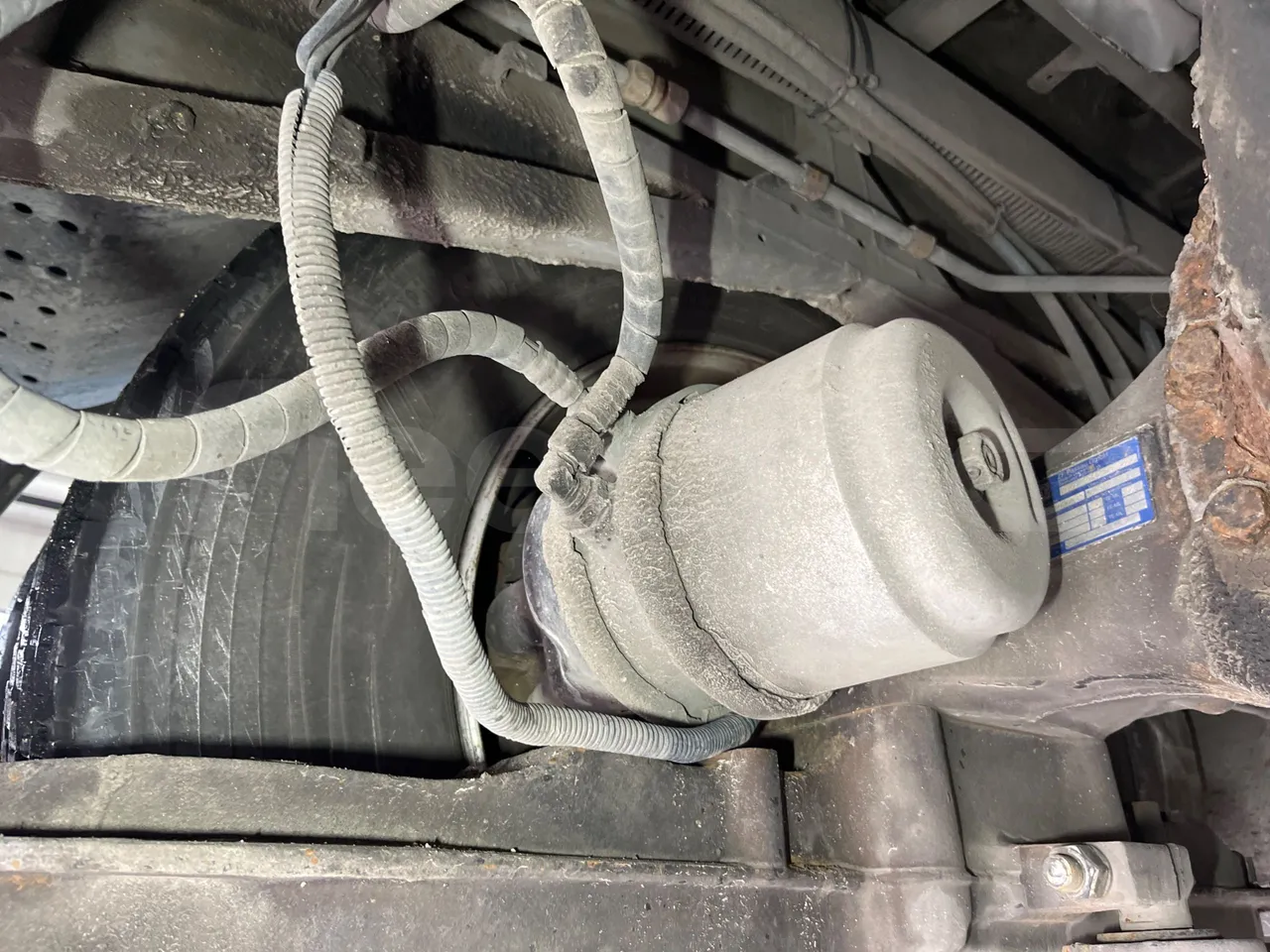 Temsa Safari RD R A T-I53 - Euro 5 - 266 kw - 12.200 mt - axle 2 caliper brakes left