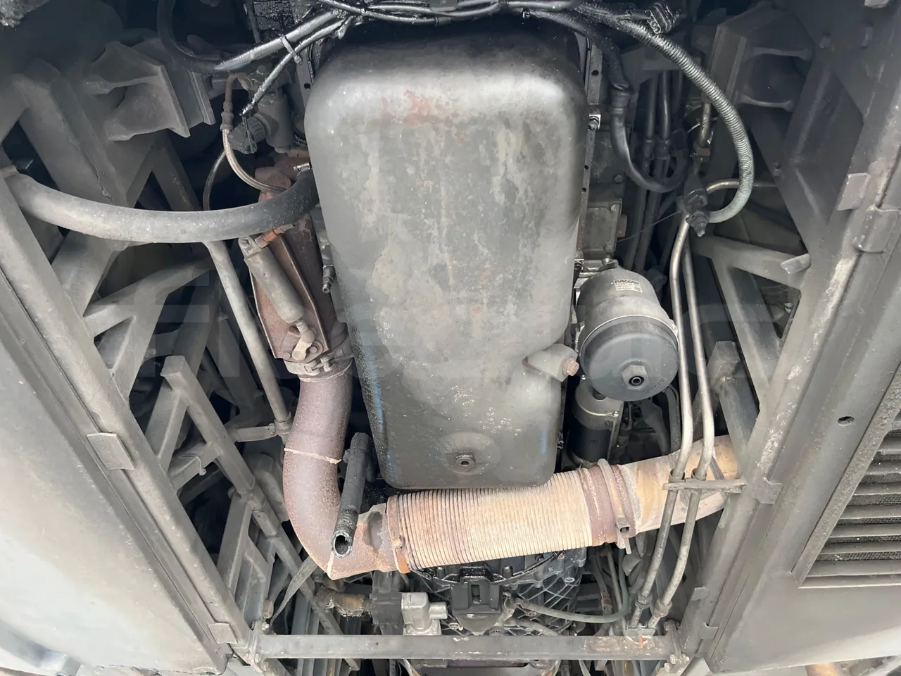 Temsa Safari RD R A T-I53 - Euro 5 - 266 kw - 12.200 mt - engine without protection