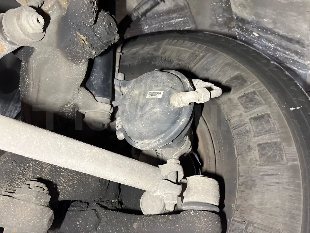 Temsa Safari RD R A T-I53 - Euro 5 - 266 kw - 12.200 mt - front brake calipers left