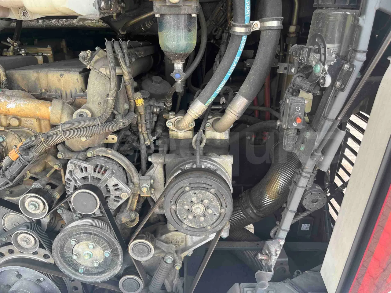Man Lion's Coach - air conditioning compressor