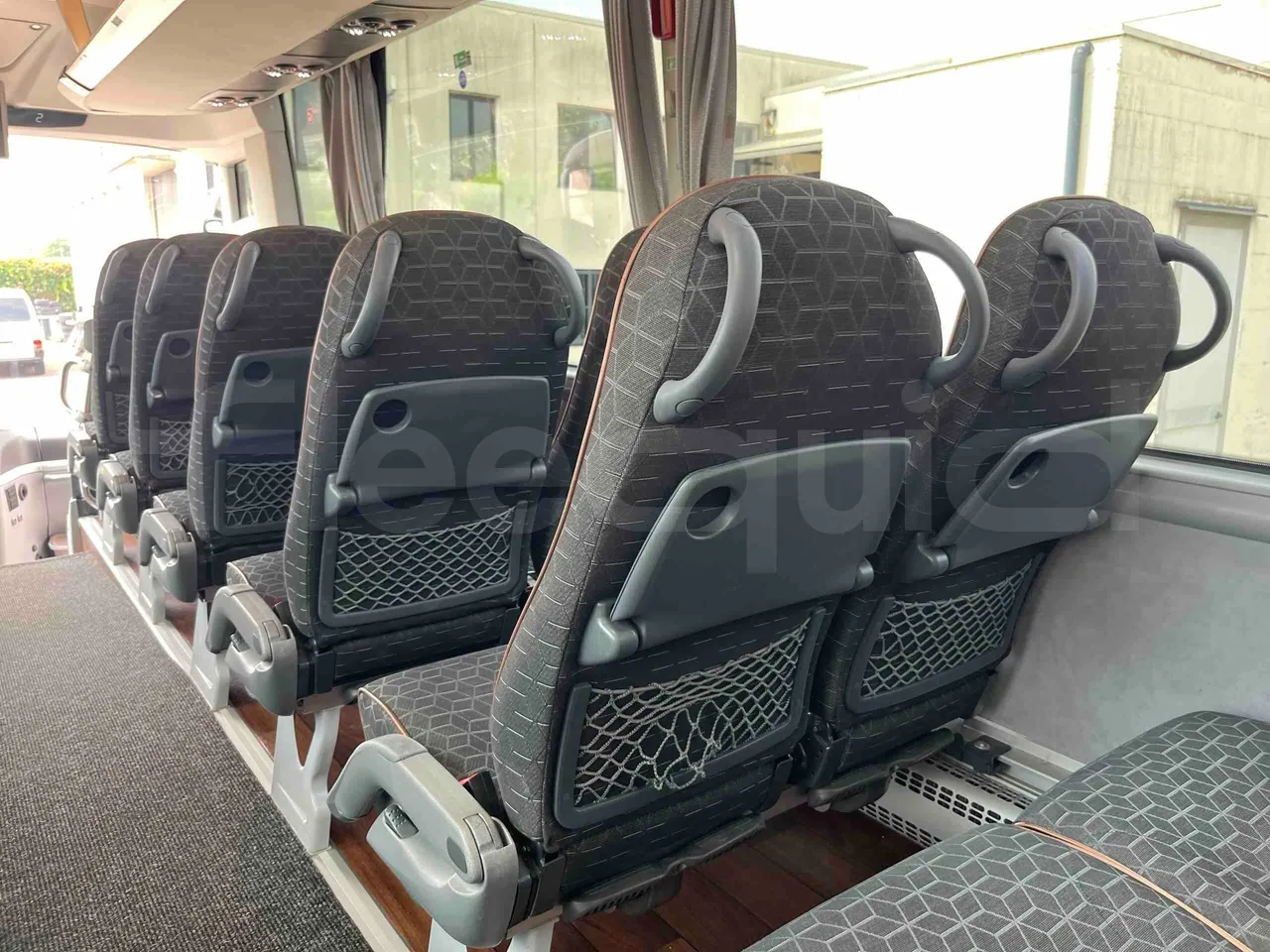 Man Lion's Coach - folding seat photo
