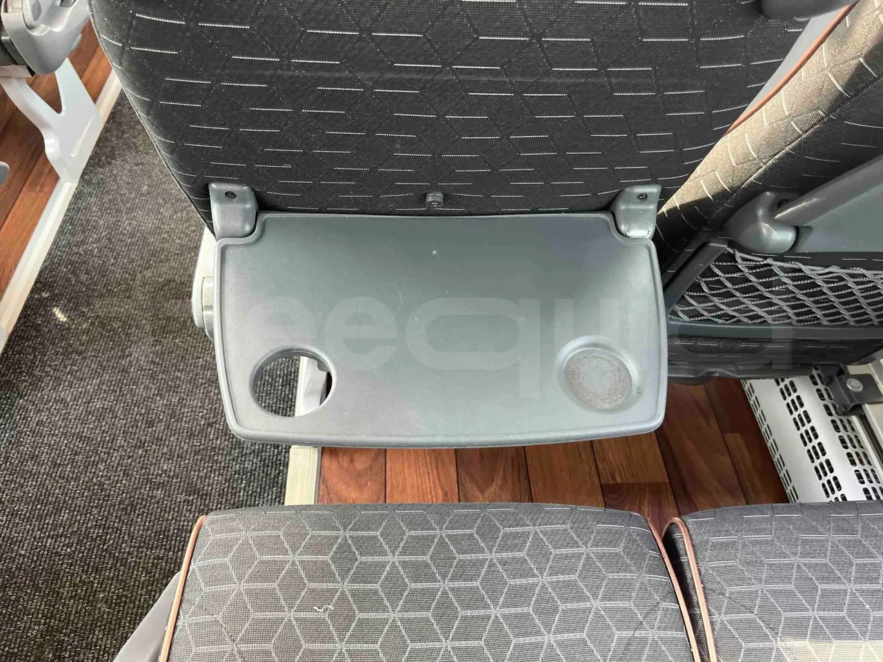 Man Lion's Coach - table detail photo