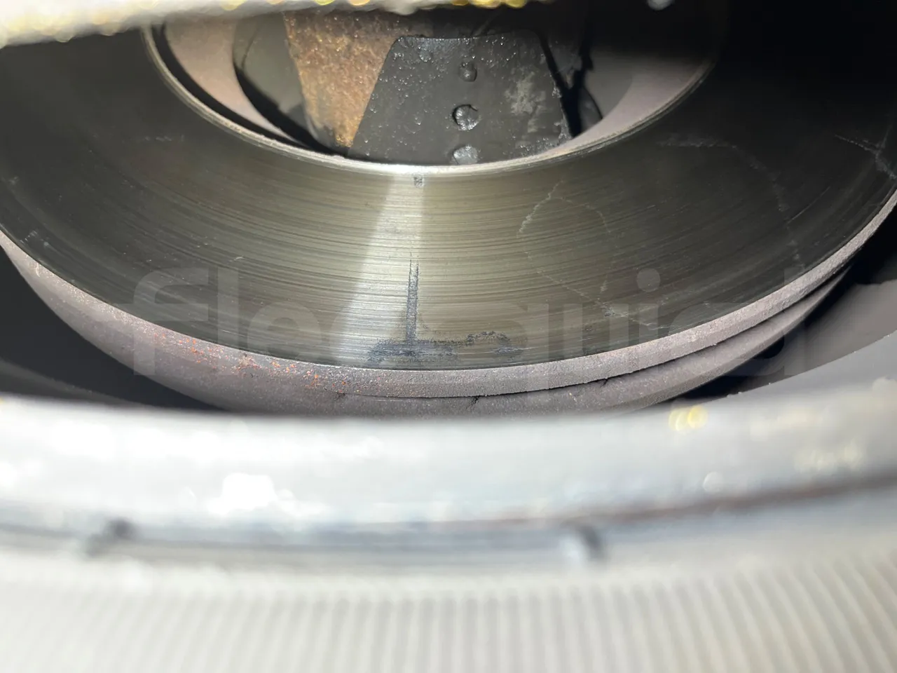 Mercedes-Benz Conecto 628B02-BD1GKEB/ Euro 6 - 265 Kw - 17.956 Mt - axel 3 discs left