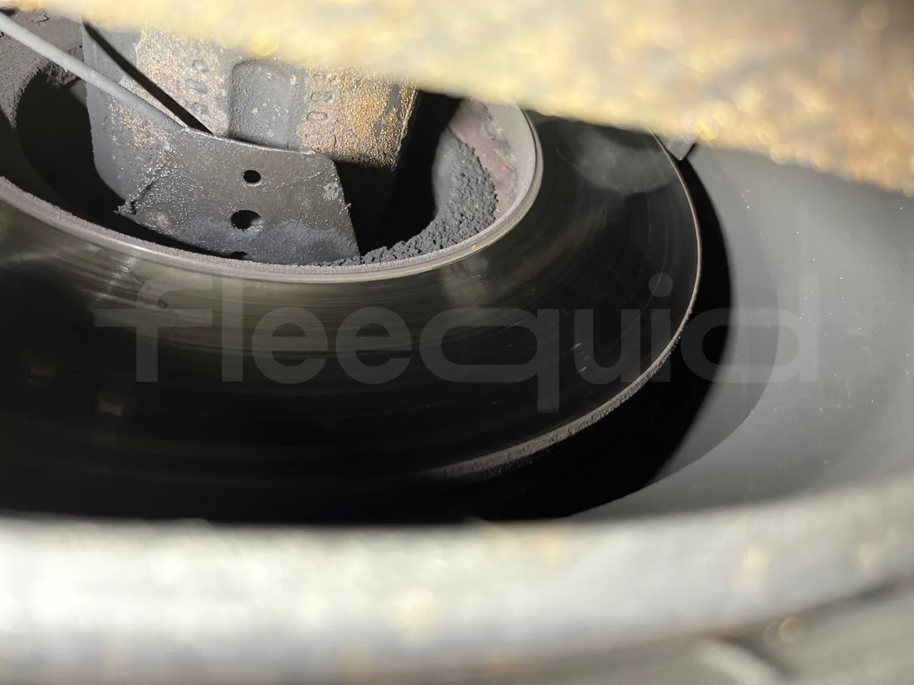 Mercedes-Benz Conecto 628B02-BD1GKEB/ Euro 6 - 265 Kw - 17.956 Mt - axel 3  discs right