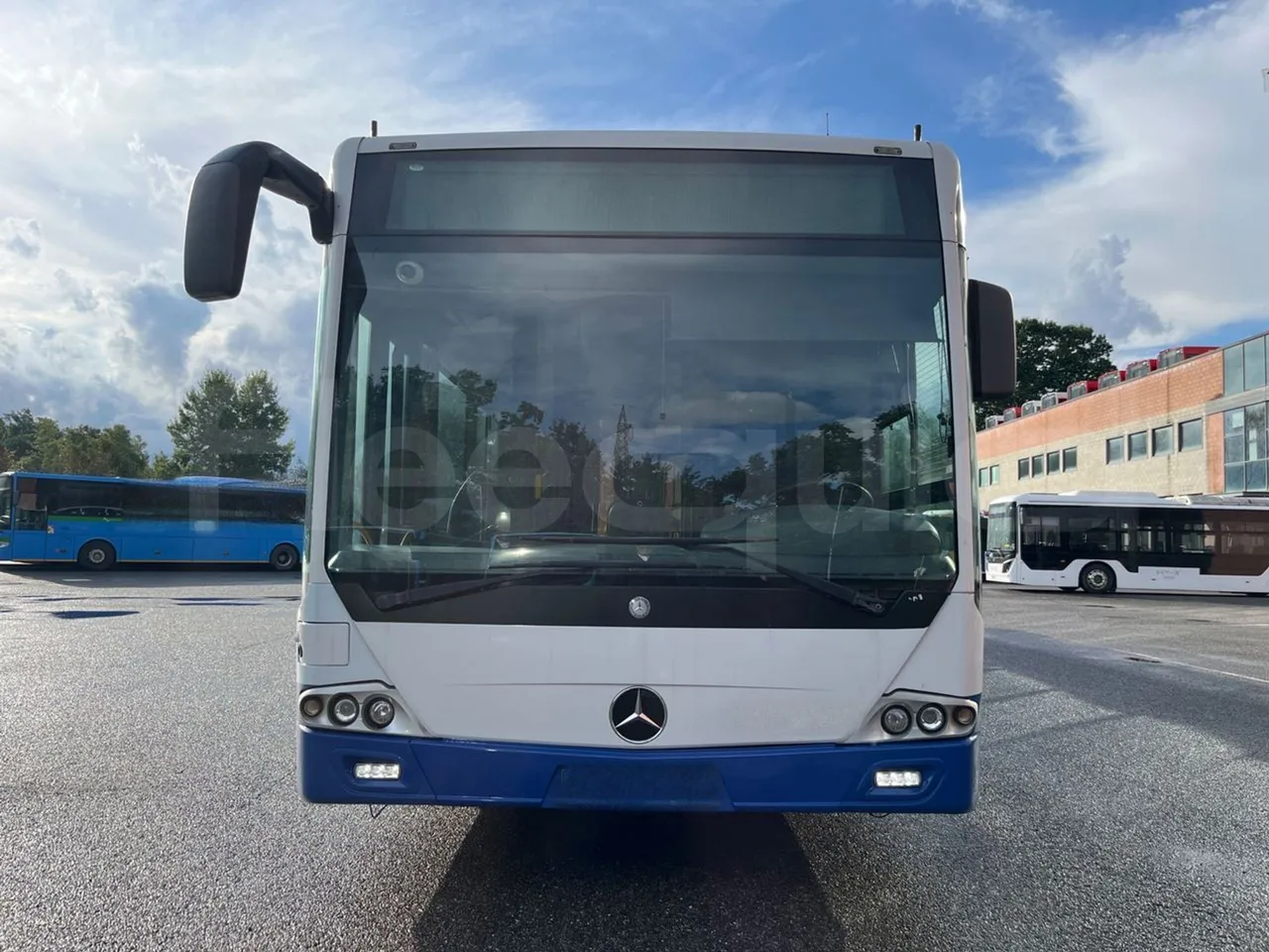 Mercedes-Benz Conecto 628B02-BD1GKEB/ Euro 6 - 265 Kw - 17.956 Mt - front photo