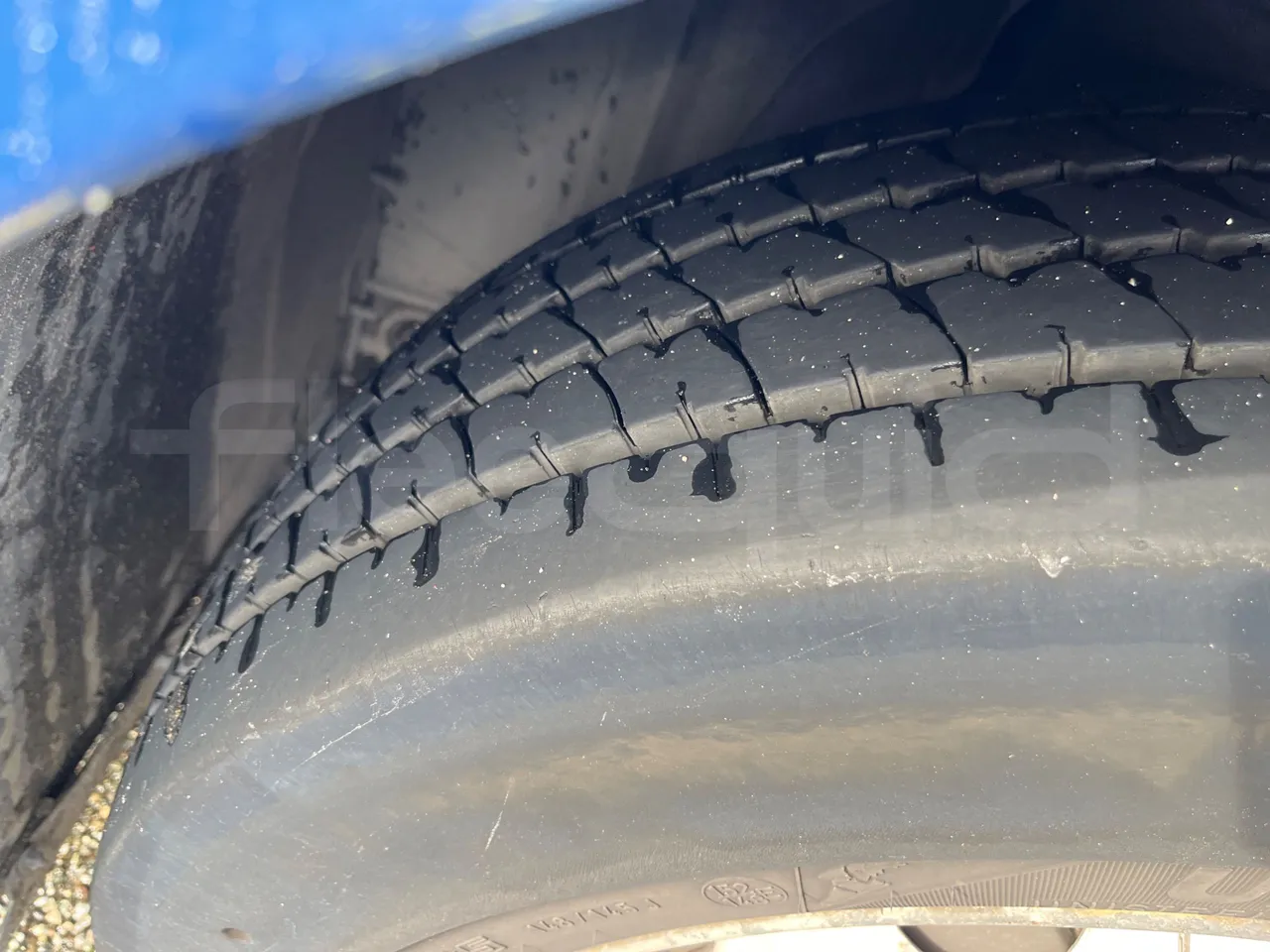 Mercedes-Benz Conecto 628B02-BD1GKEB/ Euro 6 - 265 Kw - 17.956 Mt - tread condition front tires right