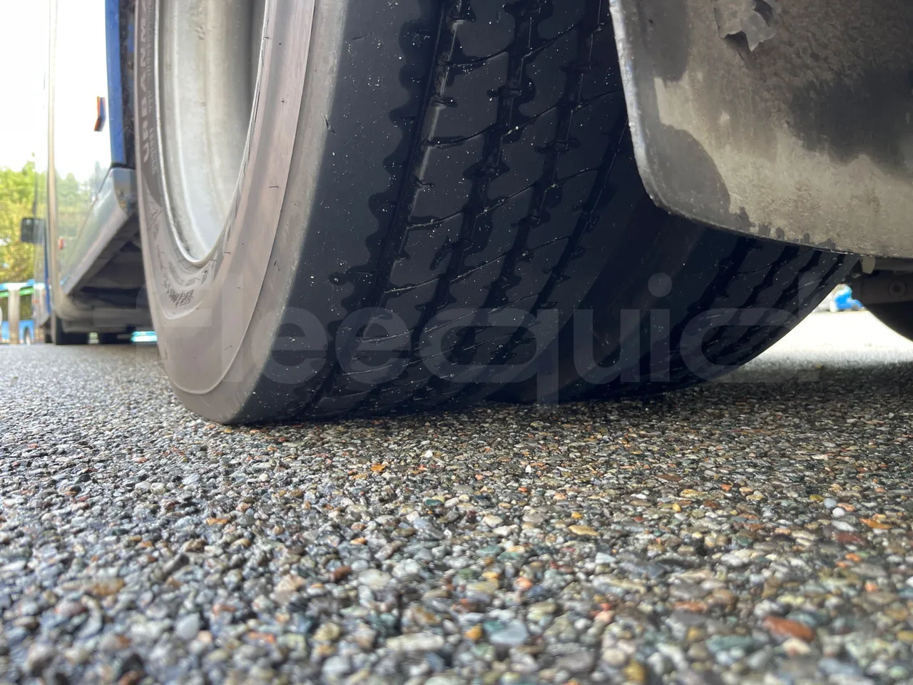 Mercedes-Benz Conecto 628B02-BD1GKEB/ Euro 6 - 265 Kw - 17.956 Mt - tread condition third axle tires left