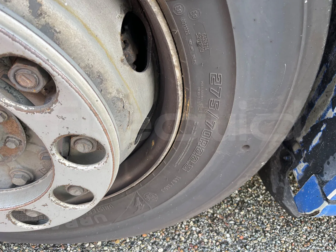 Mercedes-Benz Conecto 628B02-BD1GKEB/ Euro 6 - 265 Kw - 17.956 Mt - front left tire measurements