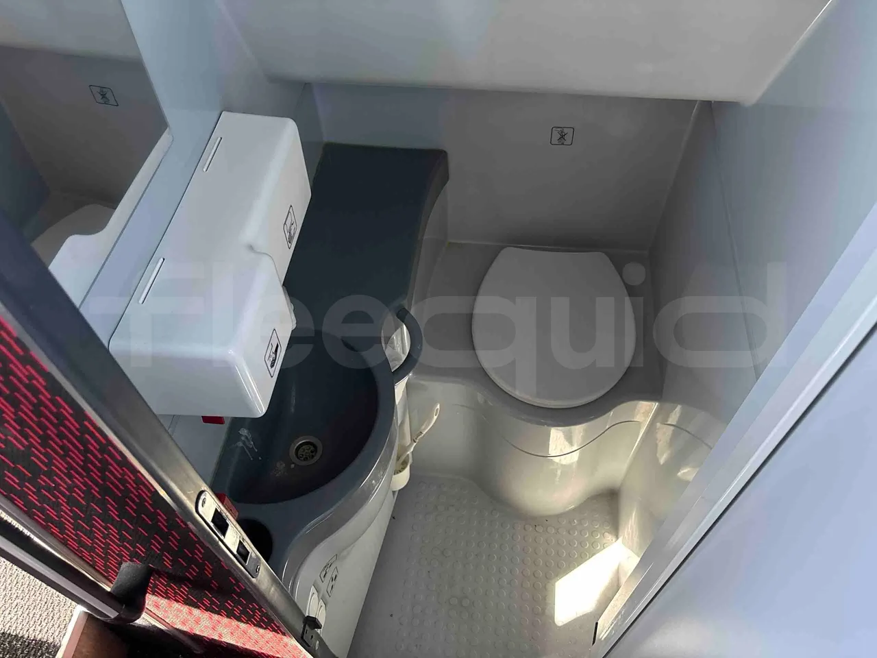 Setra S515 - toilette accessories photo
