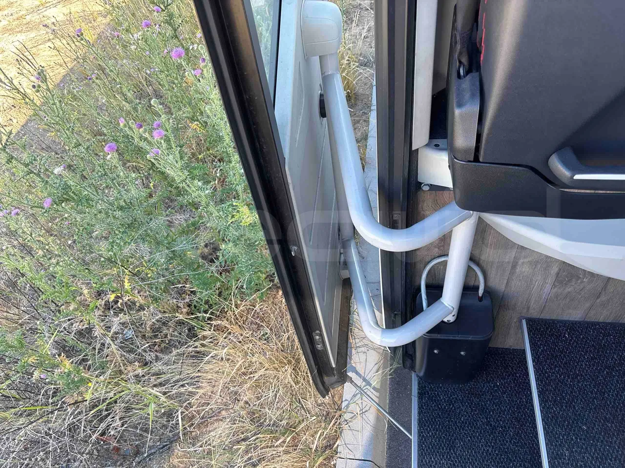 Setra S515 - door mechanism photo