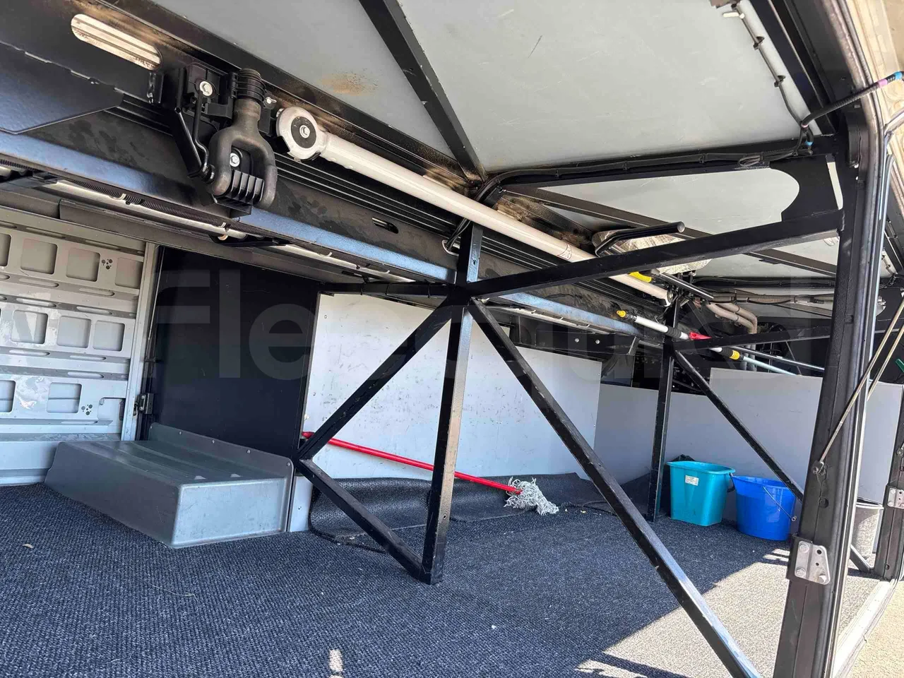 Setra S515 - internal frame rust check