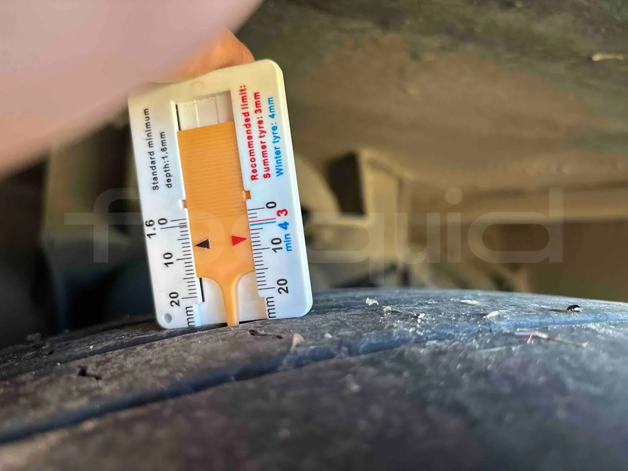 Setra S515 - tread condition front tires right