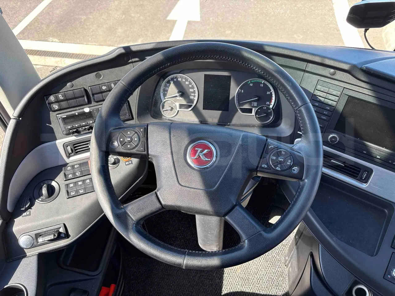 Setra S515 - steering wheel photo