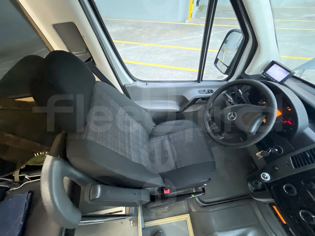 Mercedes-Benz Sprinter Noge - EUR6 - 140kW - 7.544m - driver's seat photo
