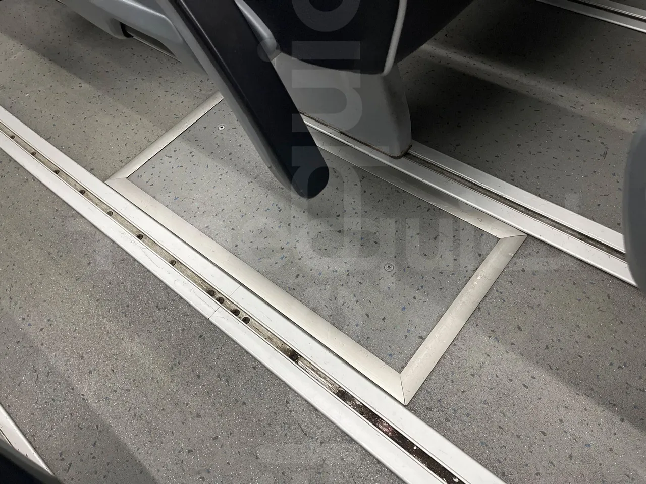 Mercedes-Benz Sprinter Noge - EUR6 - 140kW - 7.544m - floor hatches photo