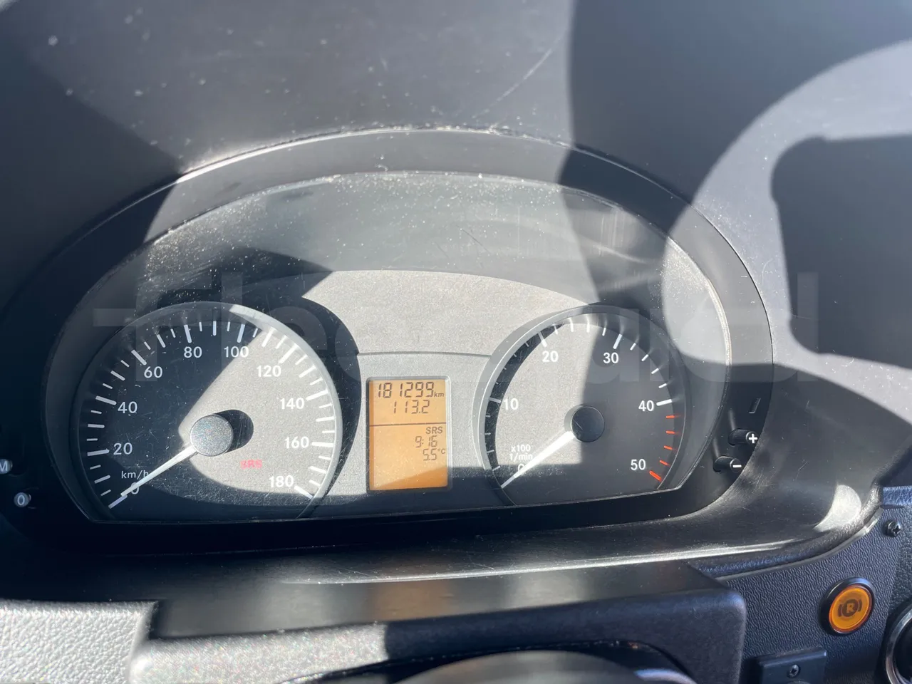 Mercedes-Benz Sprinter 519CDI - EUR5 - 140kW - 7.930m - dashboard lights on