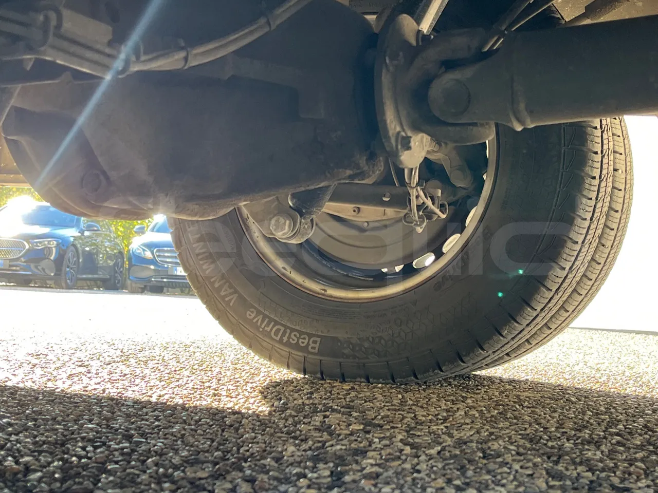 Mercedes-Benz Sprinter 519CDI - EUR5 - 140kW - 7.930m - axle 2 discs left