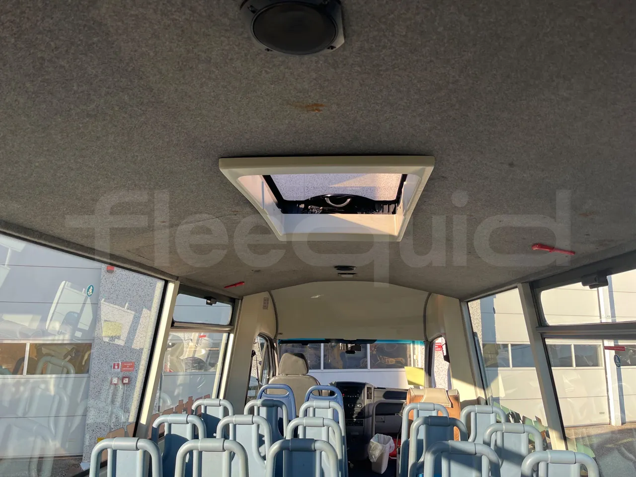 Mercedes-Benz Sprinter 519CDI - EUR5 - 140kW - 7.930m - overhead compartments photo