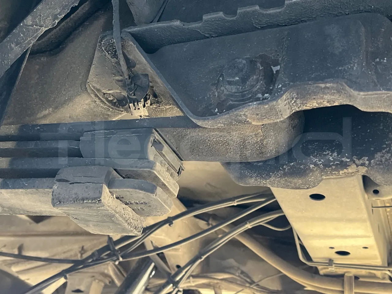 Mercedes-Benz Sprinter 519CDI - EUR5 - 140kW - 7.930m - axel 3 leaf spring left