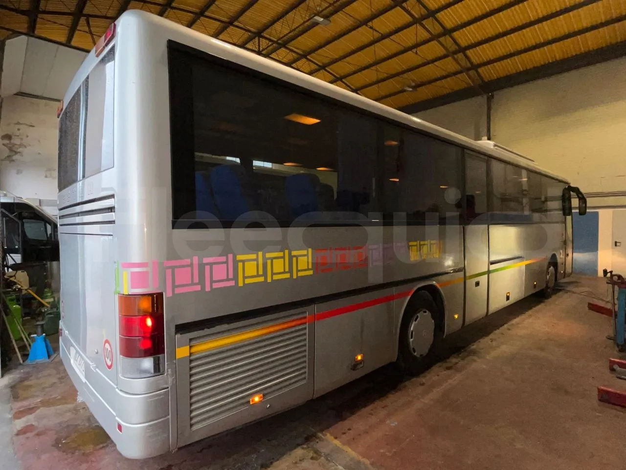 Setra S315 GT/ Euro 3 - 260 Kw - 12 Mt - 3/4 right rear doors closed