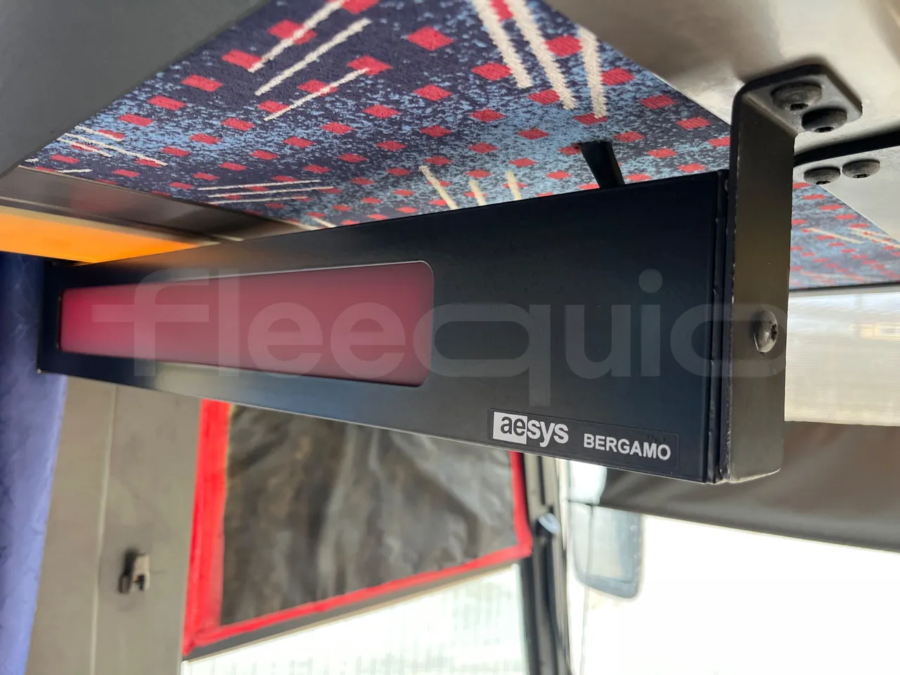 Setra S315 GT/ Euro 3 - 260 Kw - 12 Mt - onboard devices 2