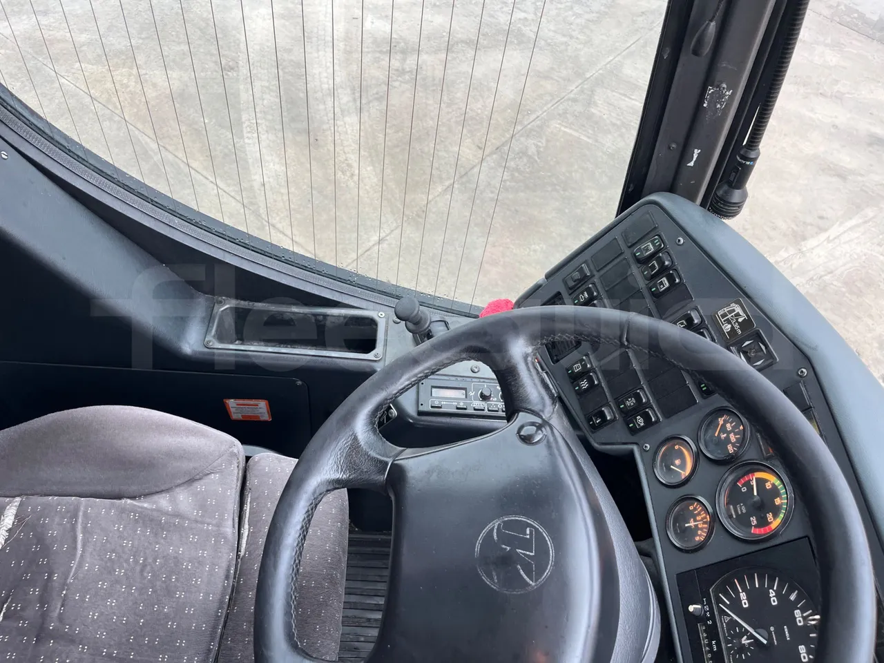 Setra S315 GT/ Euro 3 - 260 Kw - 12 Mt - onboard devices 3