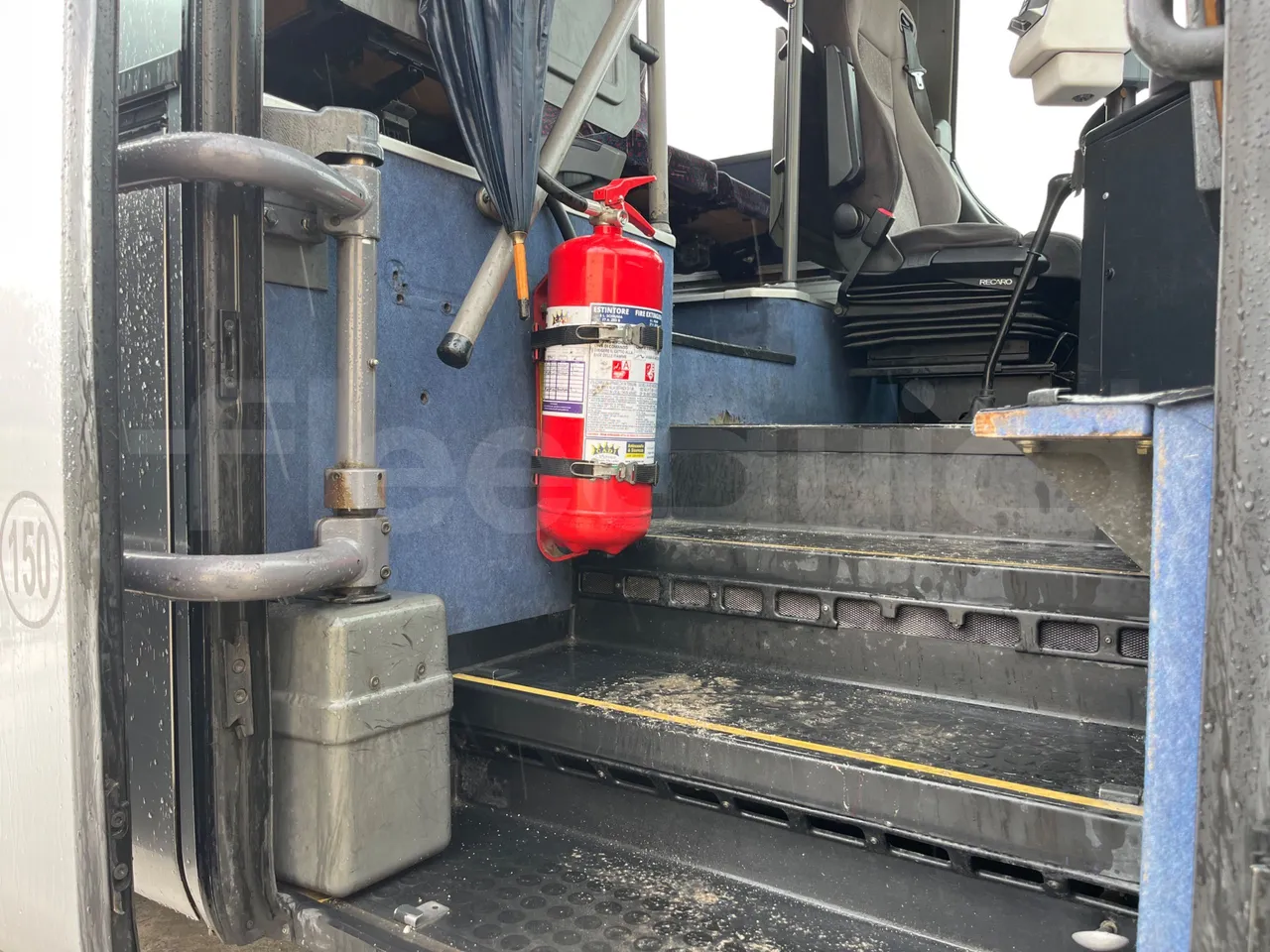 Setra S315 GT/ Euro 3 - 260 Kw - 12 Mt - door mechanism photo