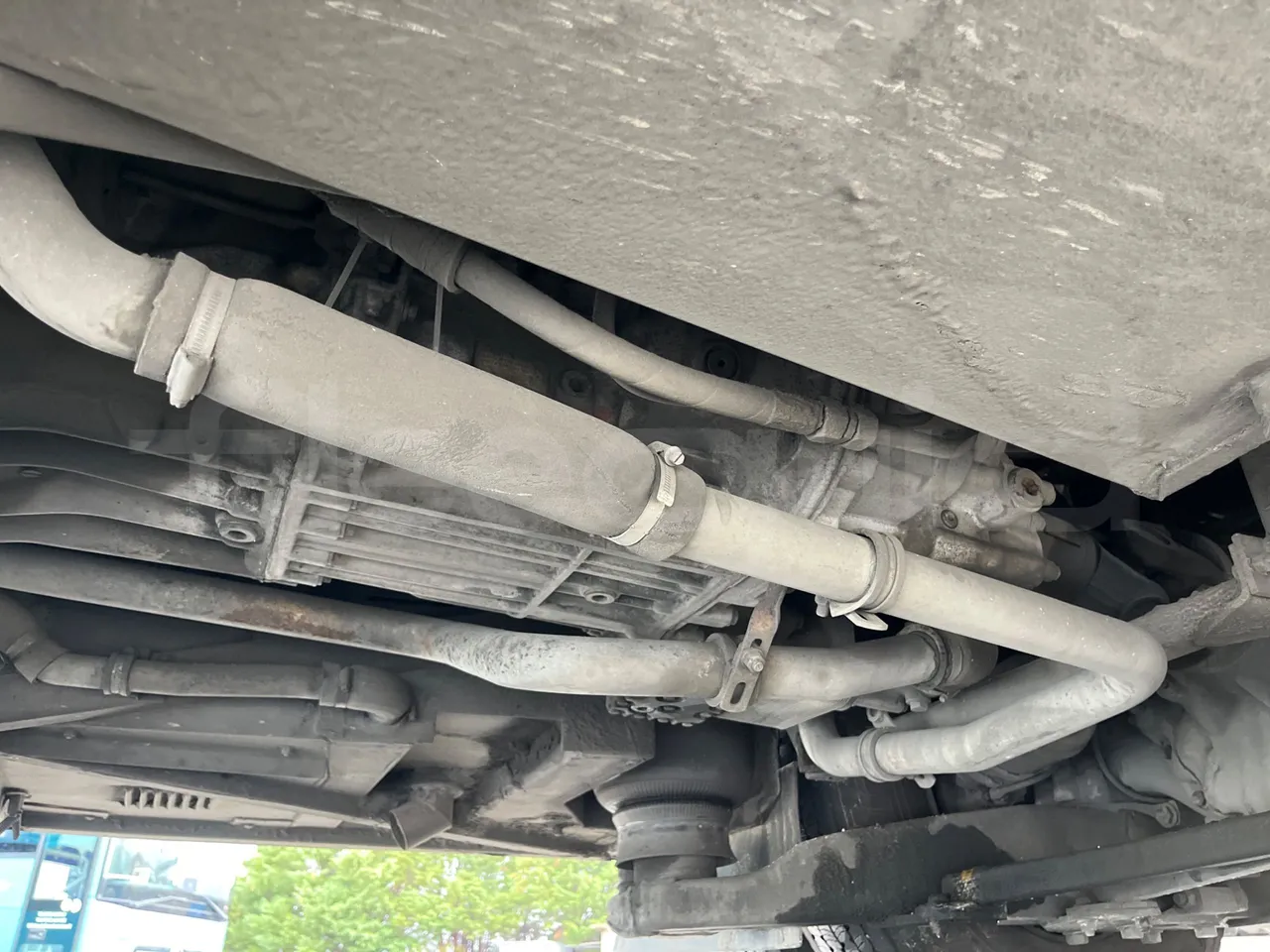 Setra S315 GT/ Euro 3 - 260 Kw - 12 Mt - gearbox plate photo