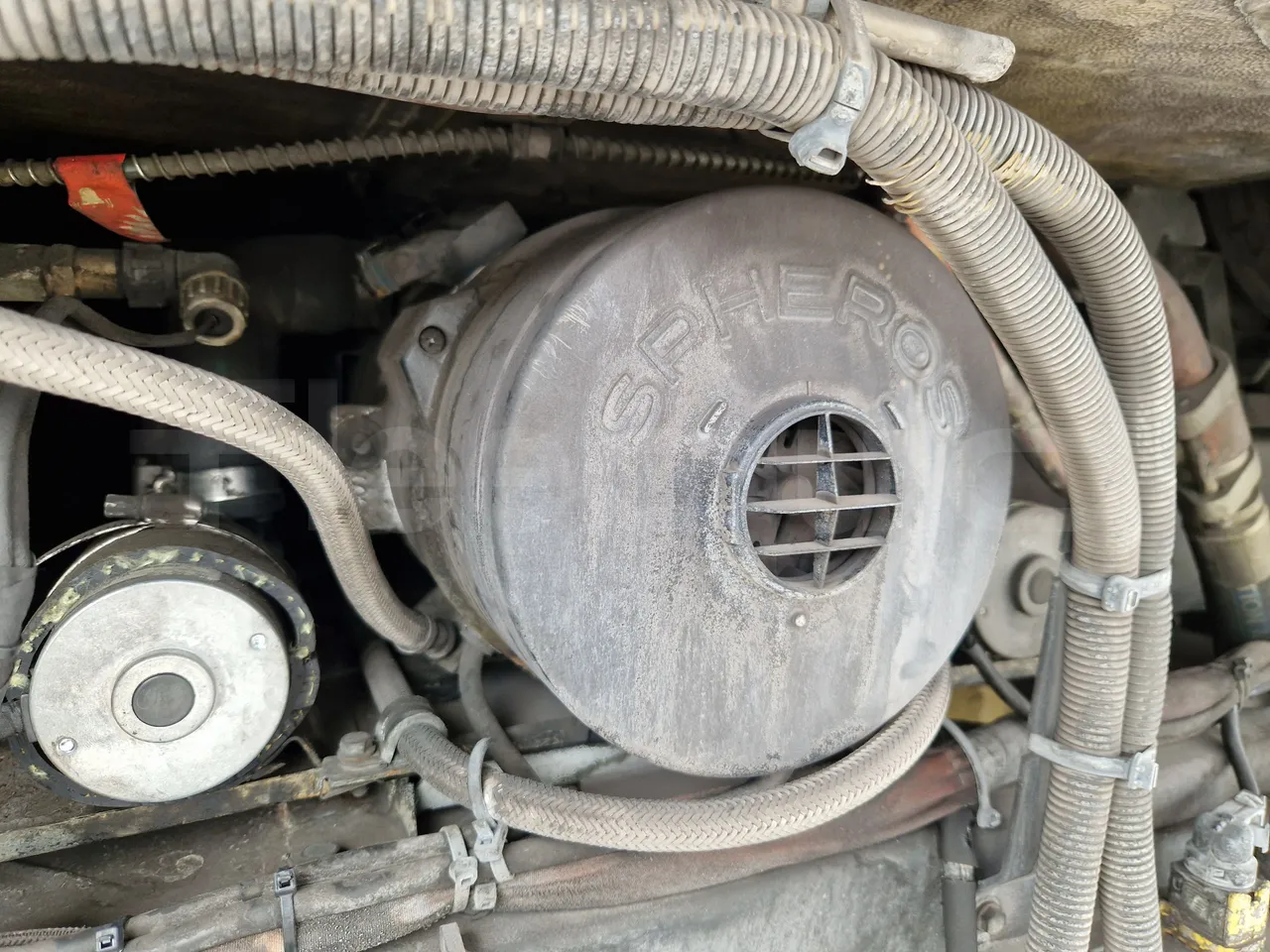 Mercedes-Benz Tourismo RHD 632 01 - EUR6 - 290kW - 12.96m - preheater webasto photo