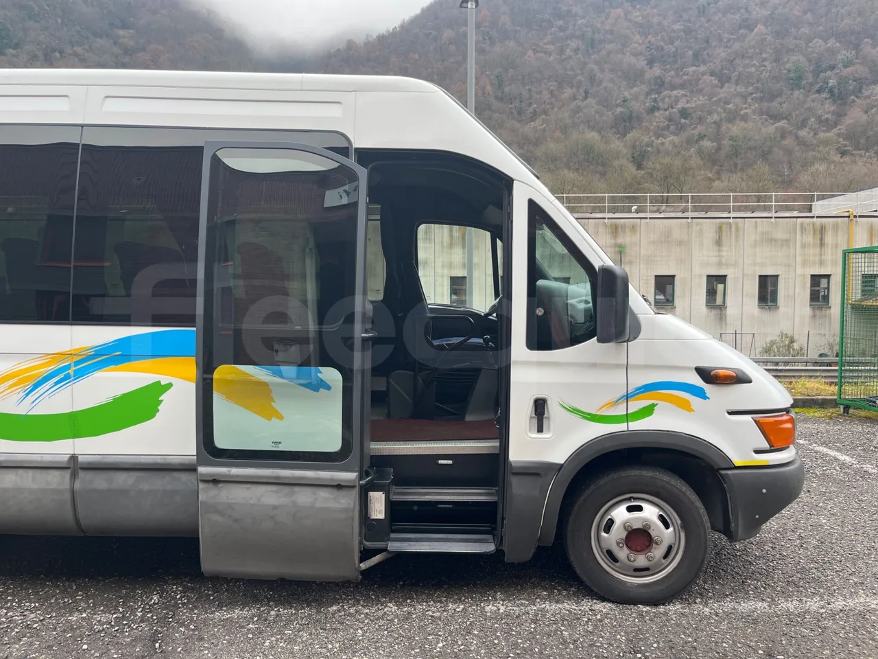 Iveco Daily A50C15 - Euro3 - 107kW - 6.900mt - front door 1 open