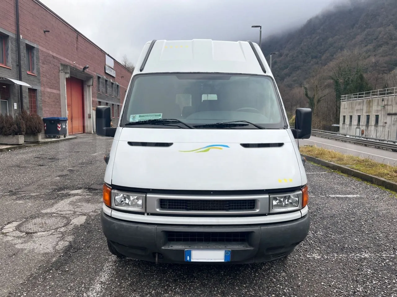 Iveco Daily A50C15 - Euro3 - 107kW - 6.900mt - front photo