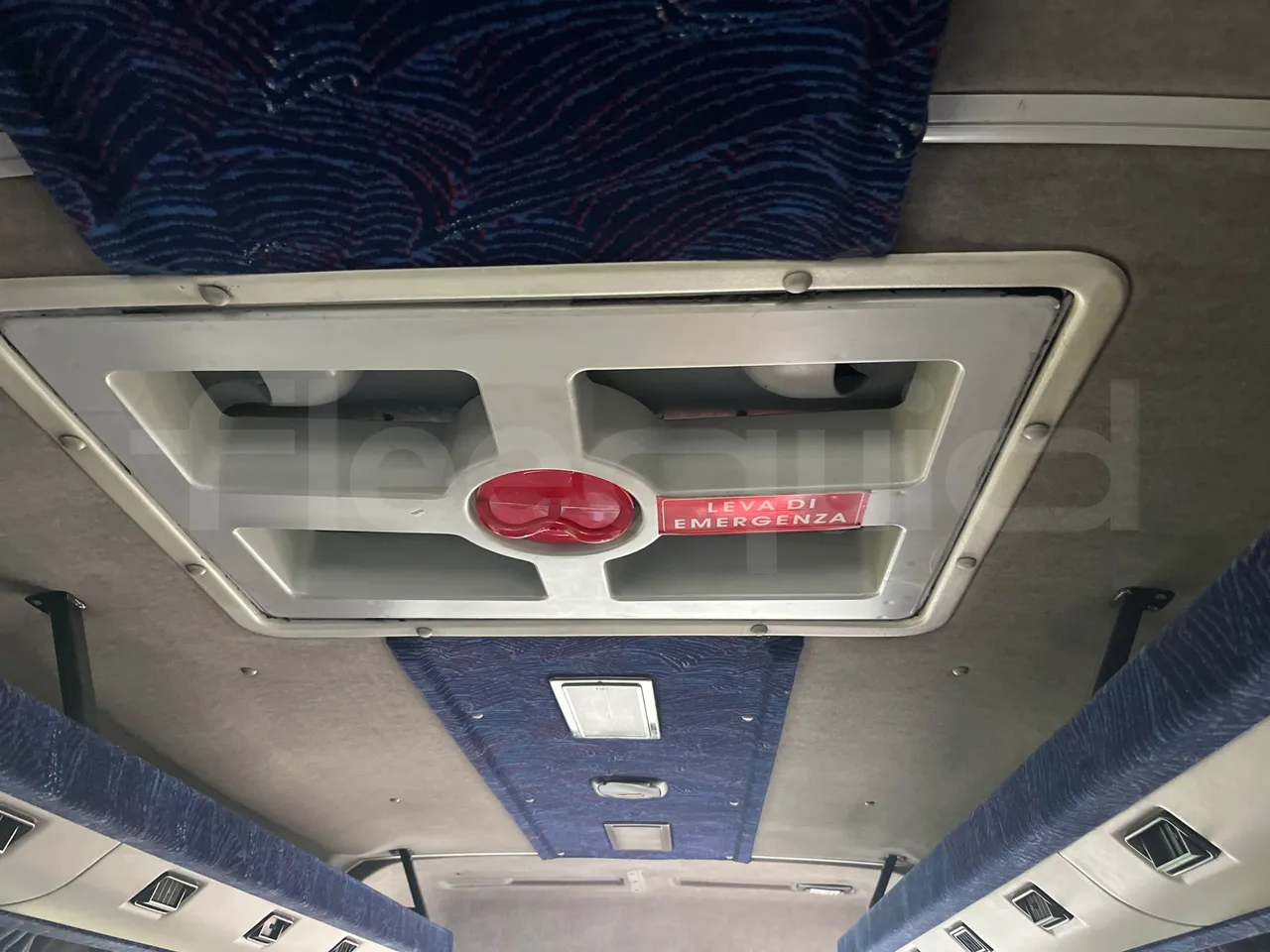 Iveco Daily A50C15 - Euro3 - 107kW - 6.900mt - roof hatch 1