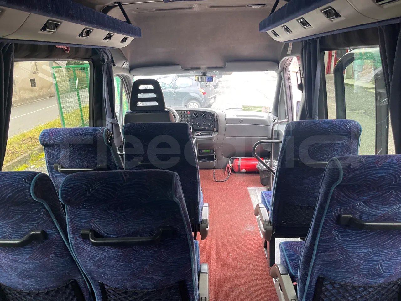 Iveco Daily A50C15 - Euro3 - 107kW - 6.900mt - forward view middle aisle
