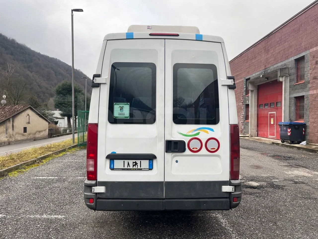 Iveco Daily A50C15 - Euro3 - 107kW - 6.900mt - rear hatch closed