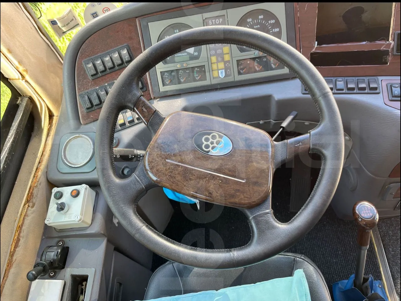 Guangtong Guangtong G 124D - EUR3 - 235.3kW - 11.97m - steering wheel photo