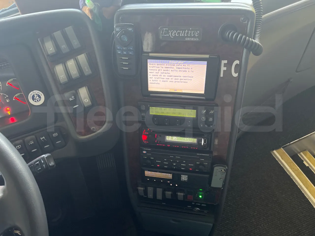 Volvo Barbi Genesis HDHV -EUR3 -309kW -13.81m - radio accessories photo