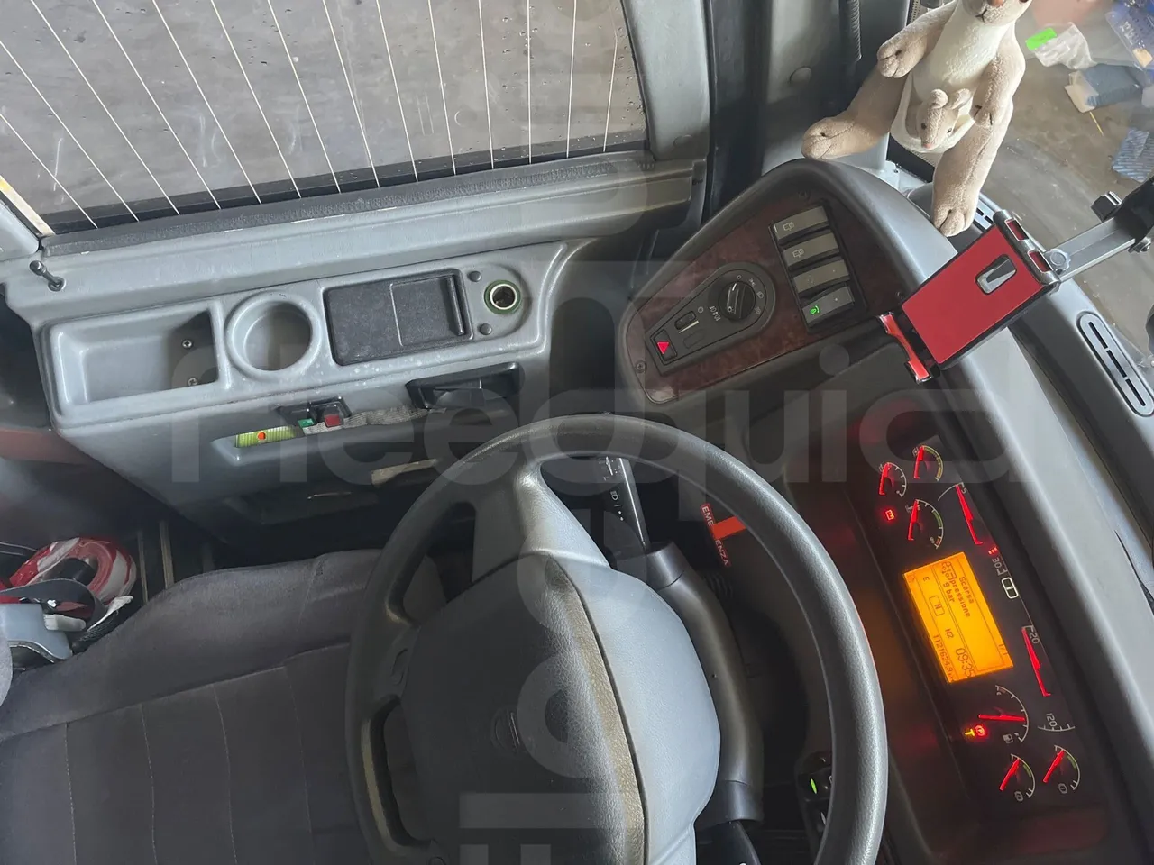 Volvo Barbi Genesis HDHV -EUR3 -309kW -13.81m - onboard devices 1