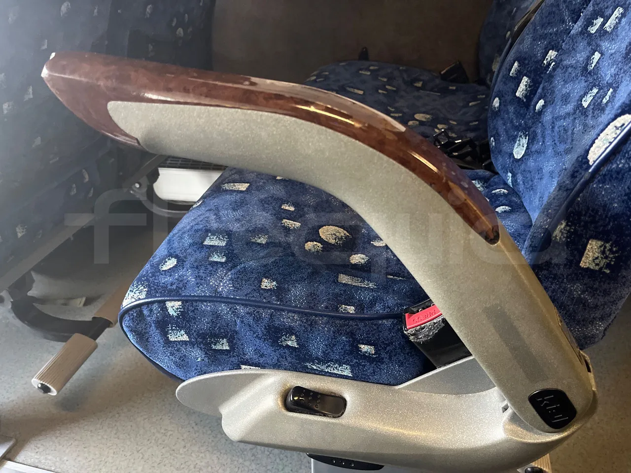 Volvo Barbi Genesis HDHV -EUR3 -309kW -13.81m - armrest detail photo