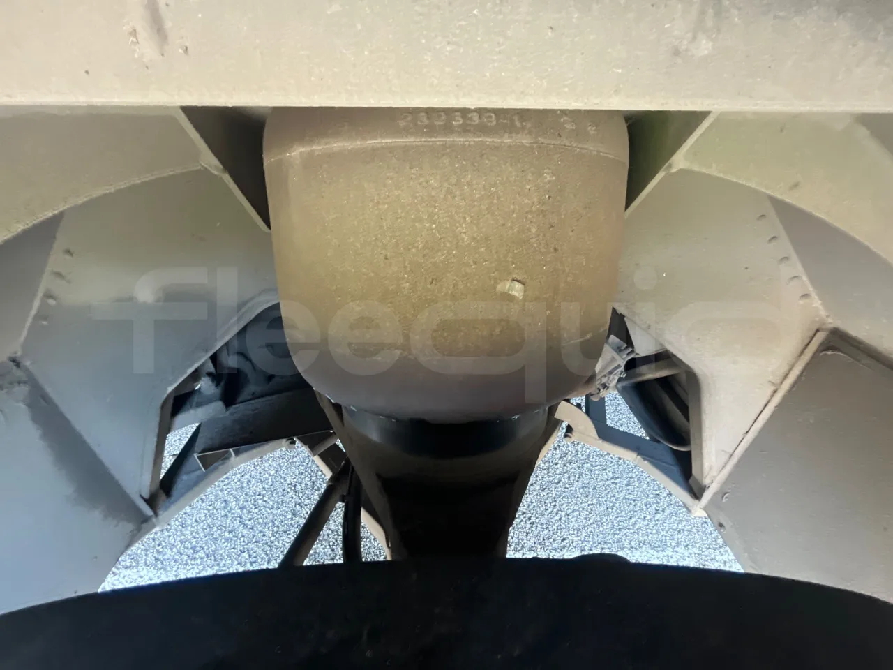 Volvo Barbi Genesis HDHV -EUR3 -309kW -13.81m - front air springs left