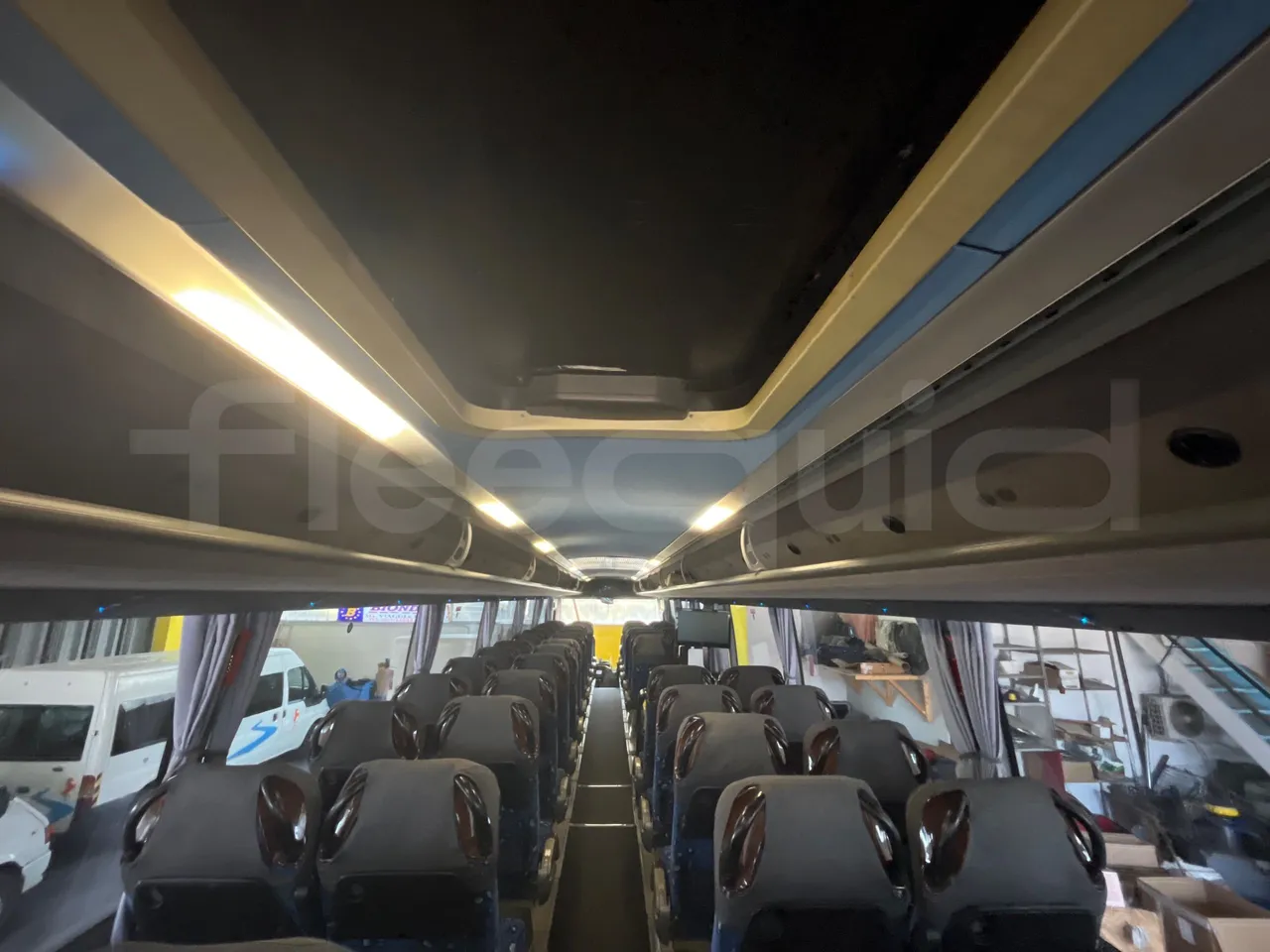 Volvo Barbi Genesis HDHV -EUR3 -309kW -13.81m - overhead compartments photo