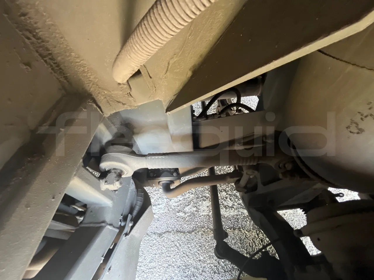 Volvo Barbi Genesis HDHV -EUR3 -309kW -13.81m - axle 3 air springs 1 left