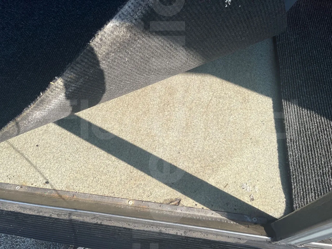Volvo Barbi Genesis HDHV -EUR3 -309kW -13.81m - under carpet photo
